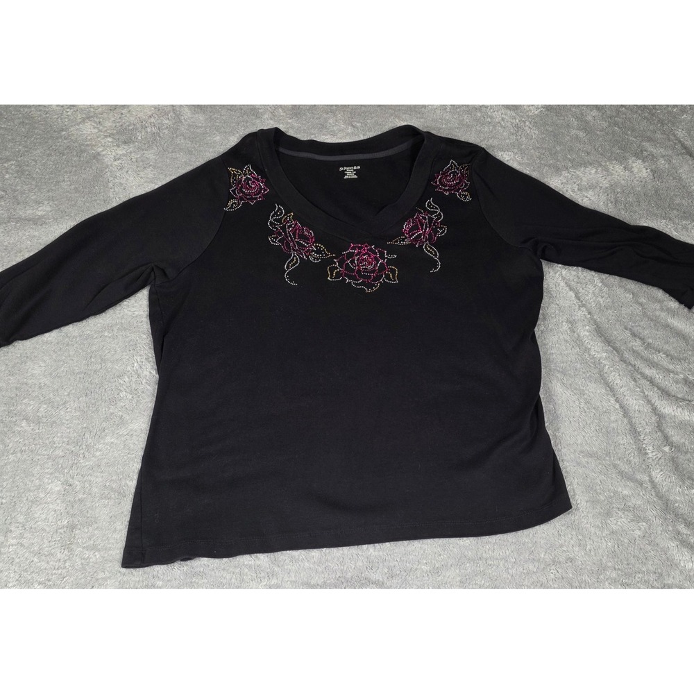 St Johns Bay Classic Tee Women 2X Black Excellent Rhinestone Rose Floral Shirt